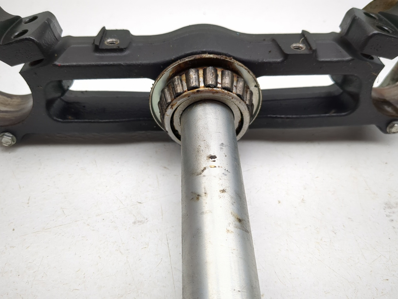 17-24 Harley FLHTCUTG Tri Glide Ultra Front Lower Triple Tree Stem