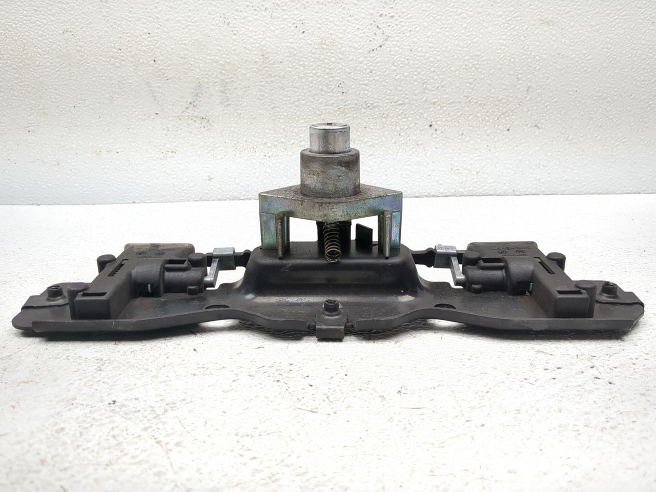 08-17 Victory Vision Deluxe Ignition Lock Set With Key - Sun Coast