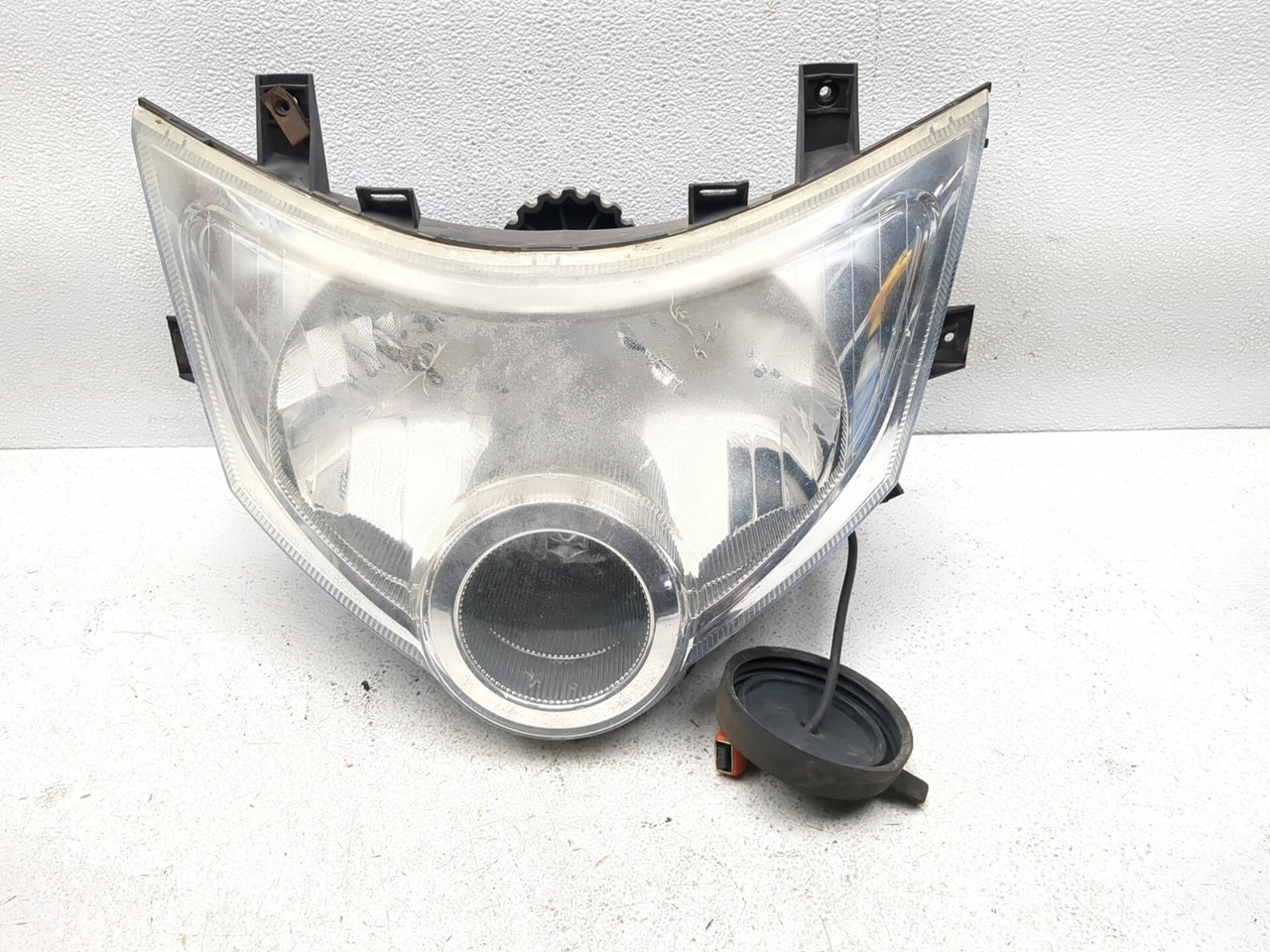 08-17 Victory Vision Deluxe Front Headlight Assembly 2410971 - Sun