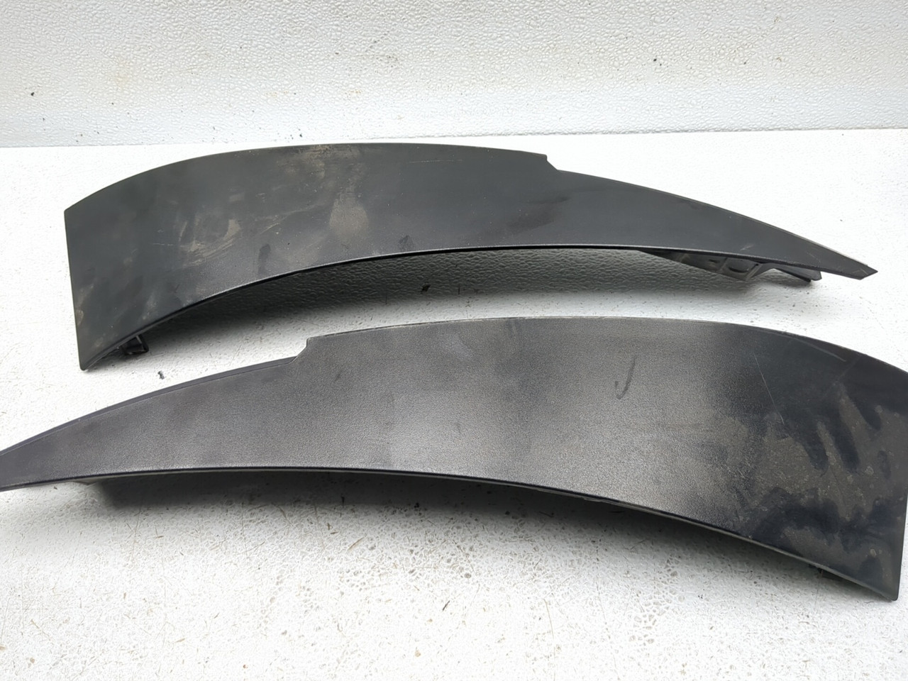 08-17 Victory Vision Deluxe Rear Left Right Trunk Armrest Trim