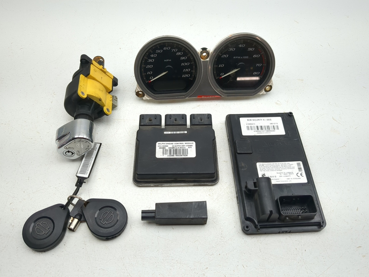 17-24 Harley FLHTCUTG Tri Glide Ultra ECU Ignition Lock Gauge