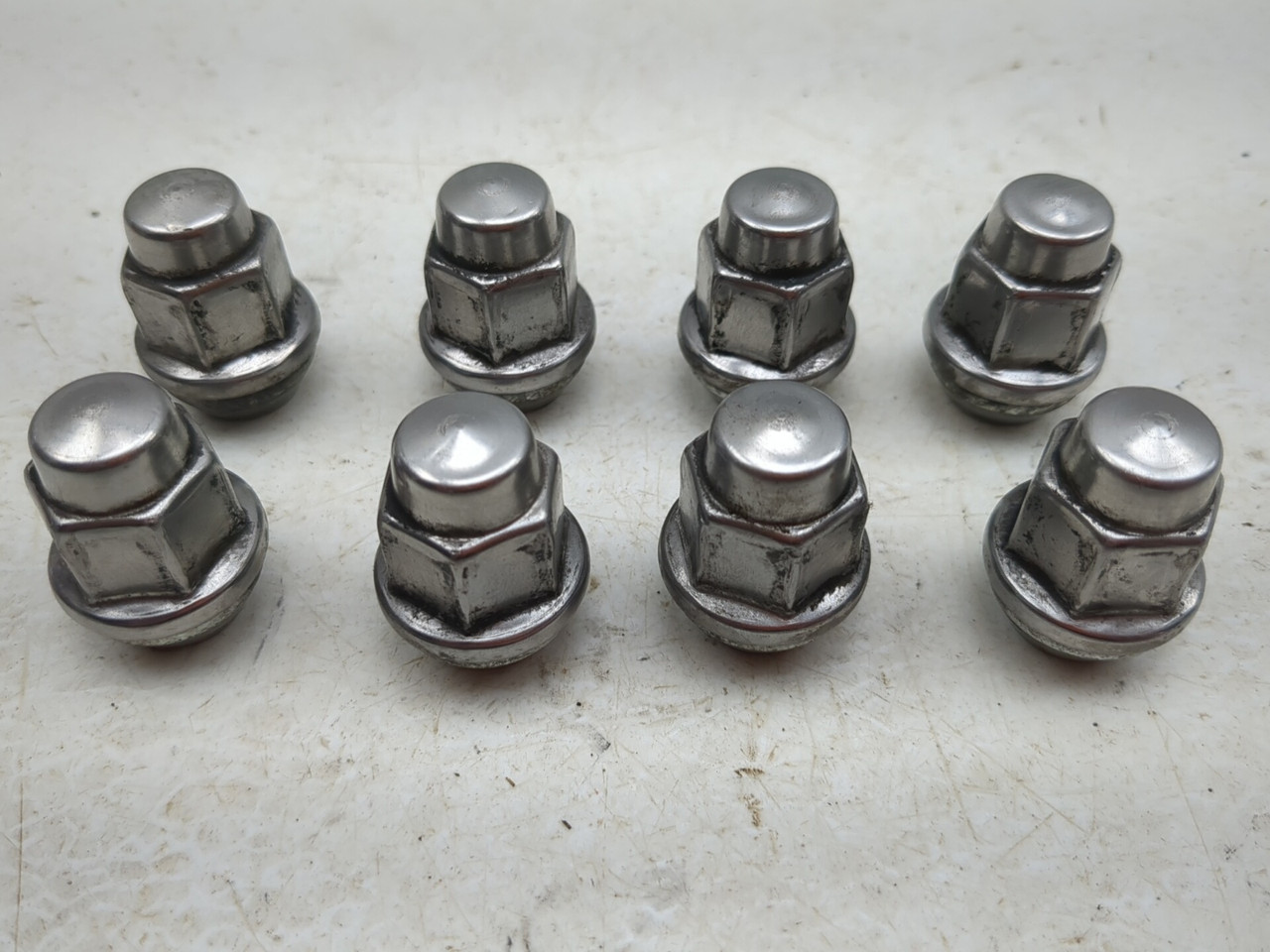 Mel-noページ 17-24 Harley FLHTCUTG Tri Glide Ultra Rear Wheel Lug Nut Set