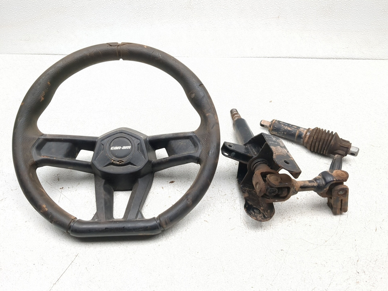17-24 Can-Am Maverick X3 DS Turbo Front Steering Wheel & Tilt