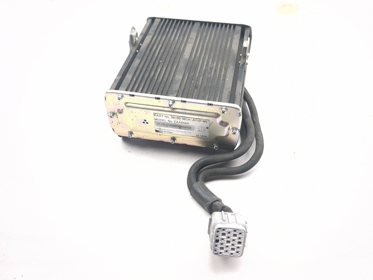 soli様 05-10 Honda Goldwing GL 1800 Audio Radio Amplifier 39160-MCA-A710