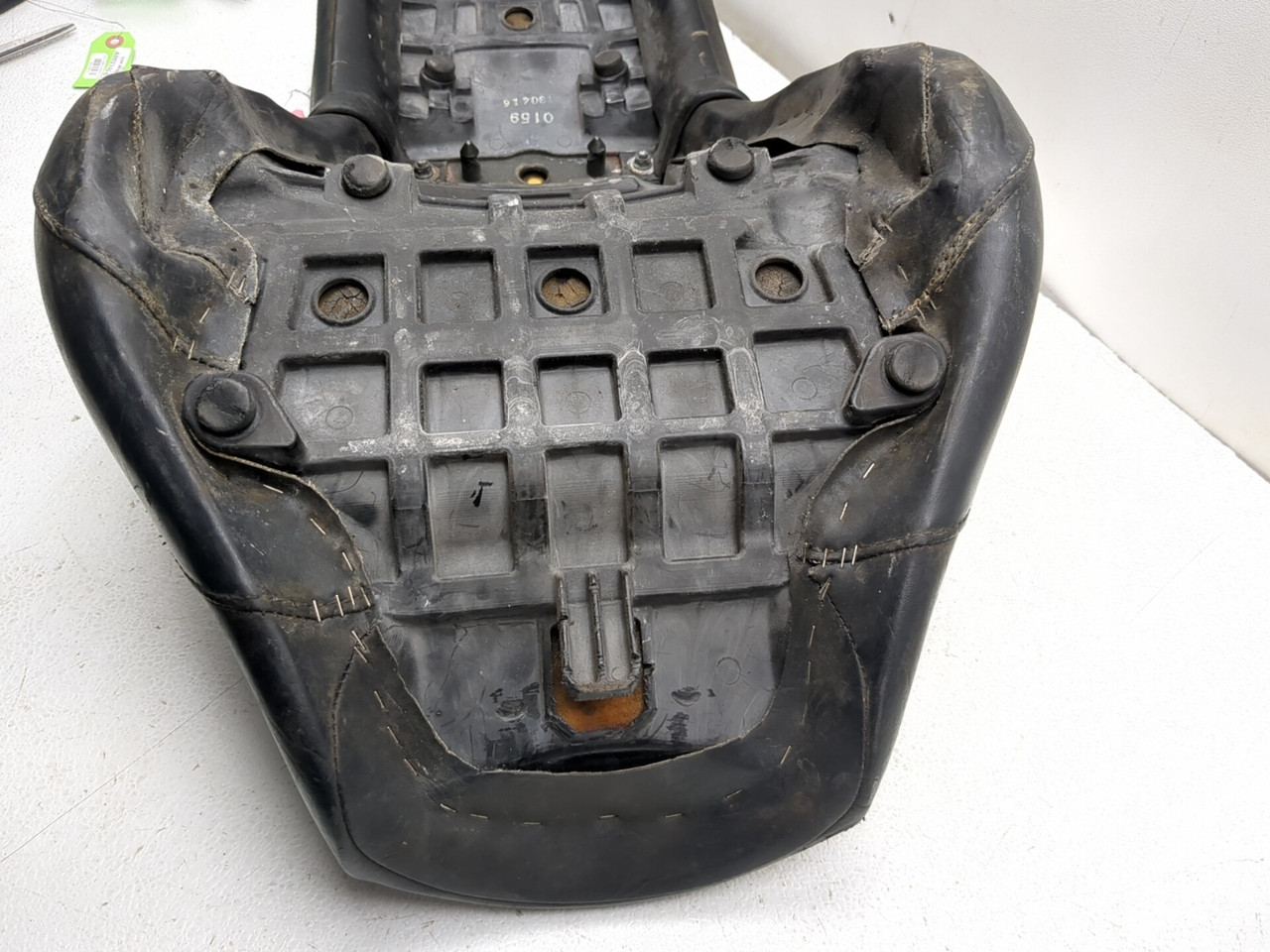 ヴィンテージ もの 06-25 Kawasaki Vulcan 900 VN900D Driver Passenger Seat 53066-0159