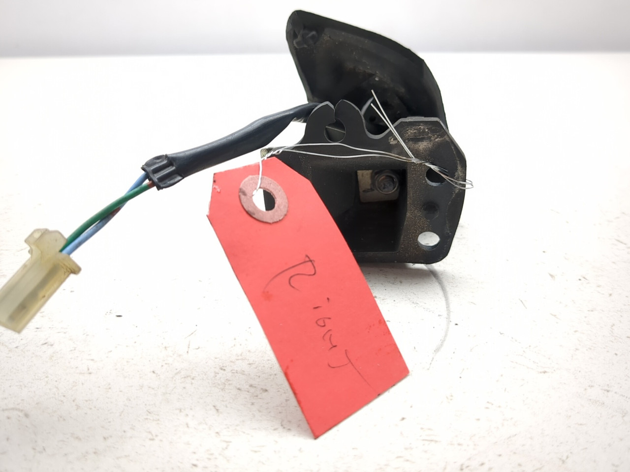 10-13 Honda PCX 125 Right Front Turn Signal 33400-KWN-901 - Sun