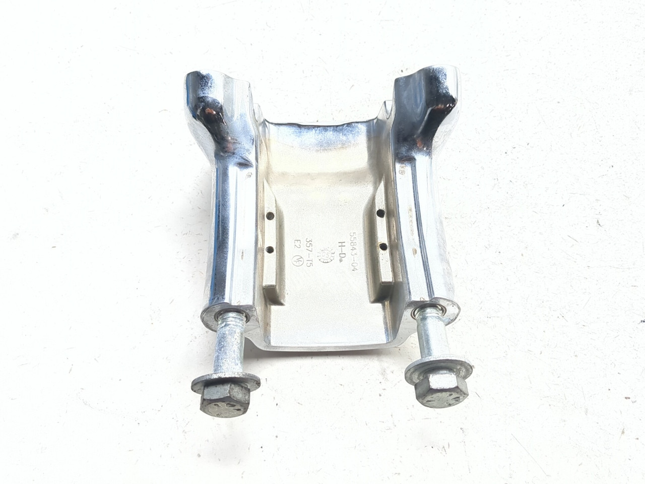 04-06 Harley Sportster XL1200C Handlebar Riser Clamp 55843-04