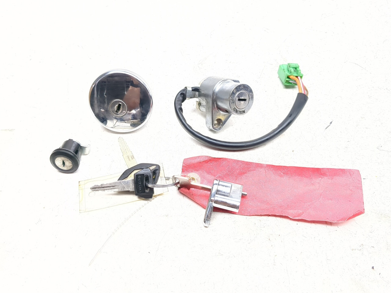 05-19 Suzuki LS650 Boulevard S40 Lock Set Ignition Switch Cap And