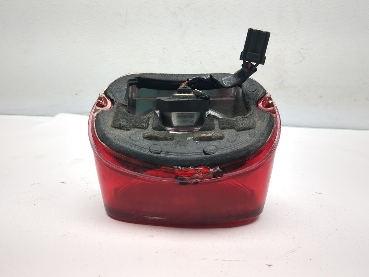 99-06 Harley Davidson FLHRI Road King Rear Taillight Lamp Brake