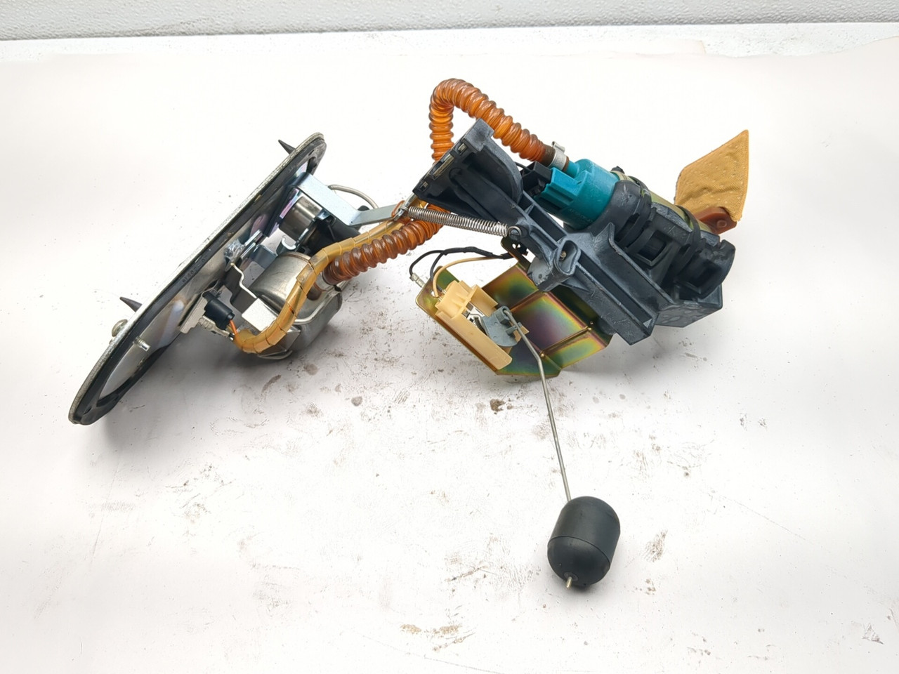 マナ 99-06 Harley Davidson FLHRI Road King Fuel Pump Assembly 75127-02