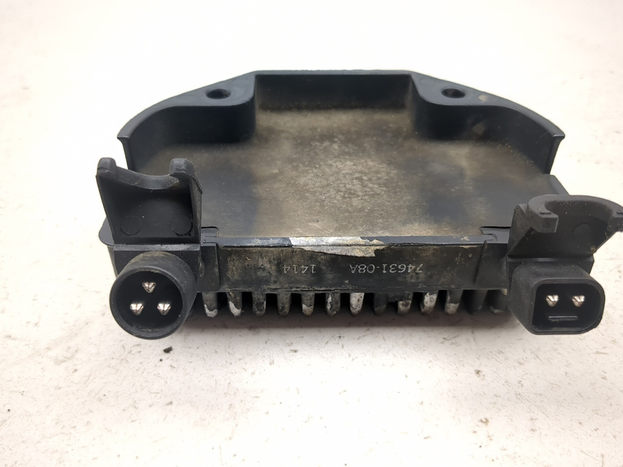 ワン様 12-17 Harley Davidson Dyna Fat Bob FXDF Front Voltage Regulator