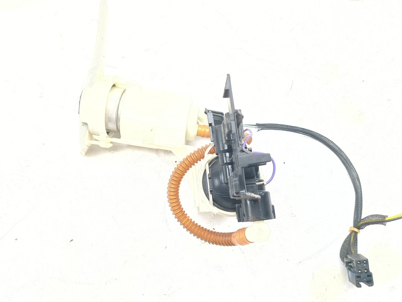 12-17 Harley Davidson Dyna Fat Bob FXDF Gas Petrol Fuel Pump 75218