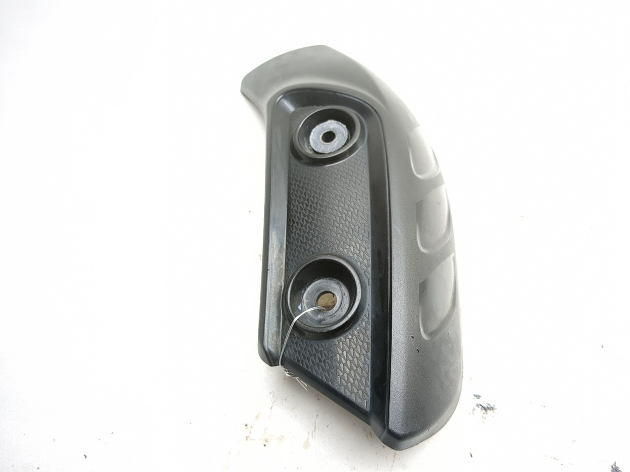 19-25 Indian FTR 1200 Rear Right Exhaust Heat Shield Cover 5268116 19-25 Indian FTR 1200 Rear Right Exhaust Heat Shield Cover 5268116