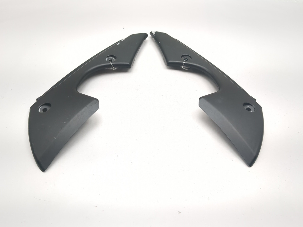 09-14 Yamaha YZF R1 Front Air Intake Duct Cover Panel Set 14B