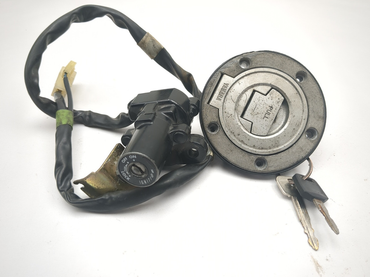 【Switch】 9－nine－ 09-14 Yamaha YZF R1 Lock Set Ignition Switch Cap And Key 14B-82501
