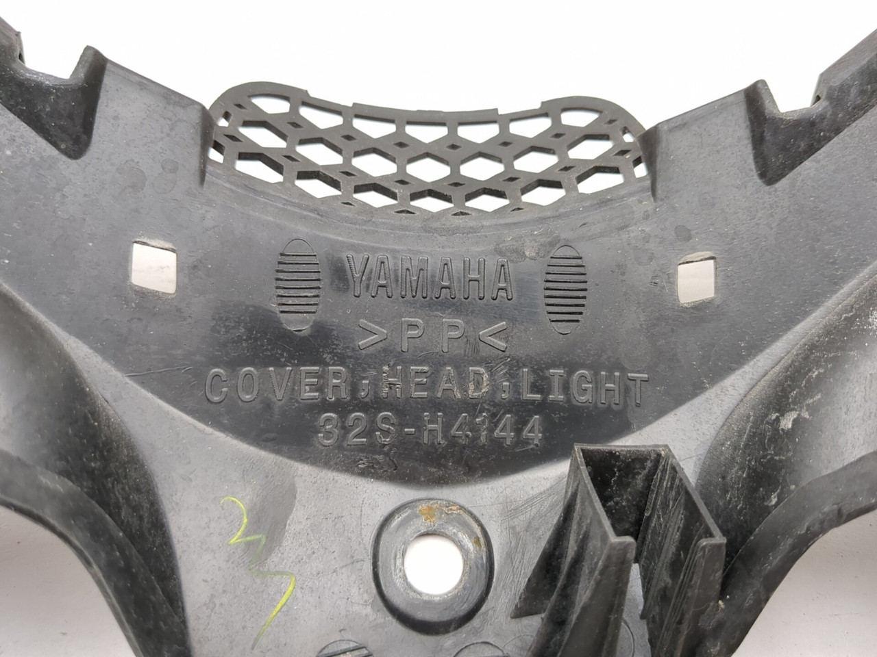 09-15 Yamaha Zuma YW125 Front Headlight Trim Cover 32S-H4144-00-00