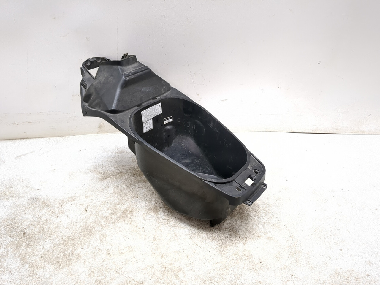 09-15 Yamaha Zuma YW125 Under Seat Storage Box 5S9-F473R-00-00
