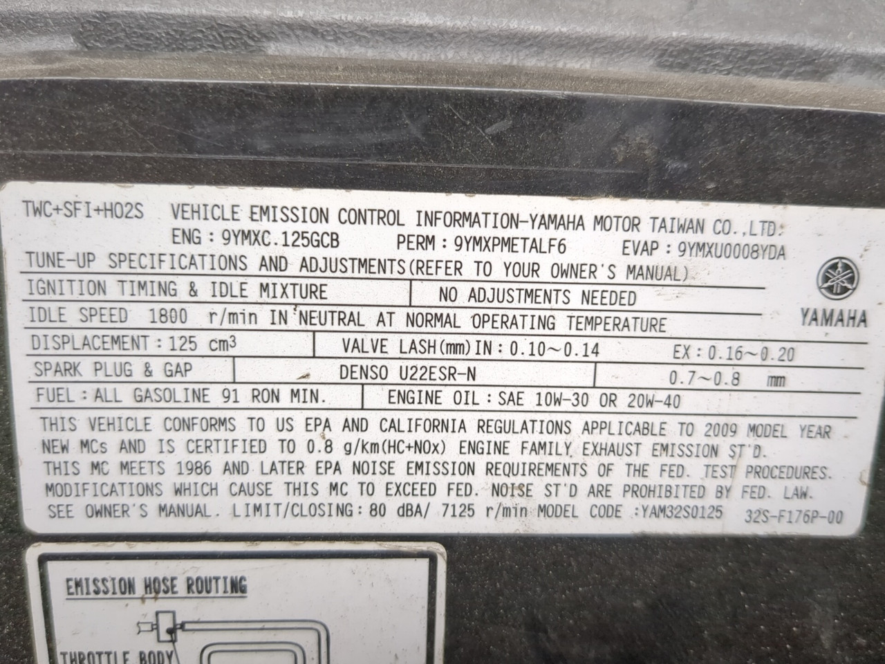 09-15 Yamaha Zuma YW125 Under Seat Storage Box 5S9-F473R-00-00