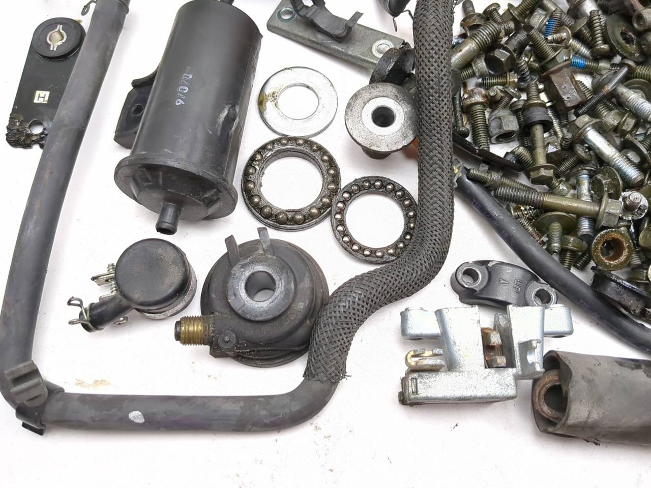 09-15 Yamaha Zuma YW125 Chassis Frame Hardware Nuts Bolts Hose
