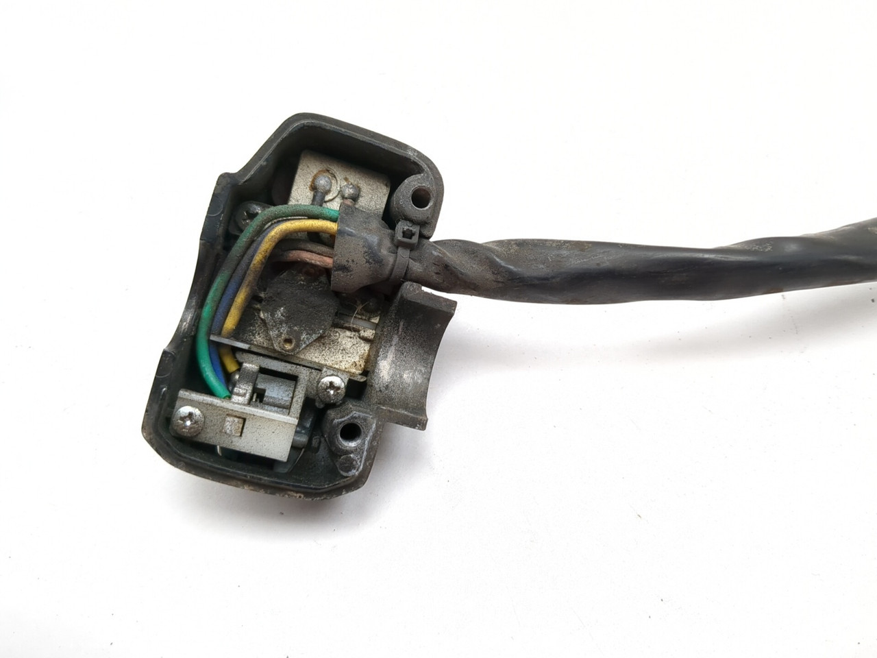 09-15 Yamaha Zuma YW125 Front Left Handlebar Switch Button 30B