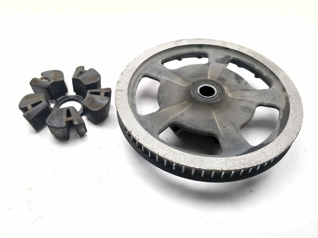 専用⑯ 14-16 Harley Street Glide Special FLHXS Rear Drive Pulley Cush Set