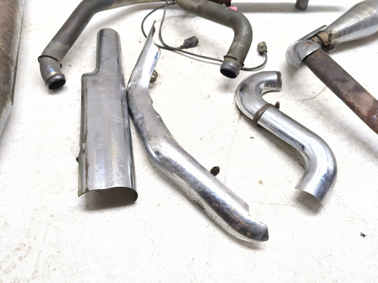 い 14-16 Harley Street Glide Special FLHXS Header Muffler Heat Shield
