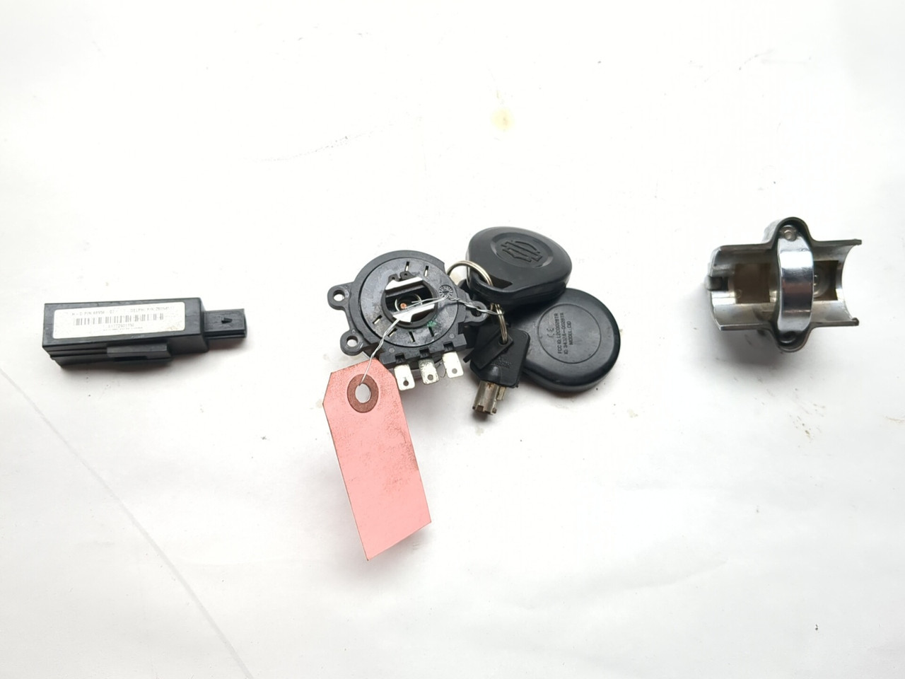 08-13 Harley Davidson Road King FLHR Ignition Switch Lock Fob Set