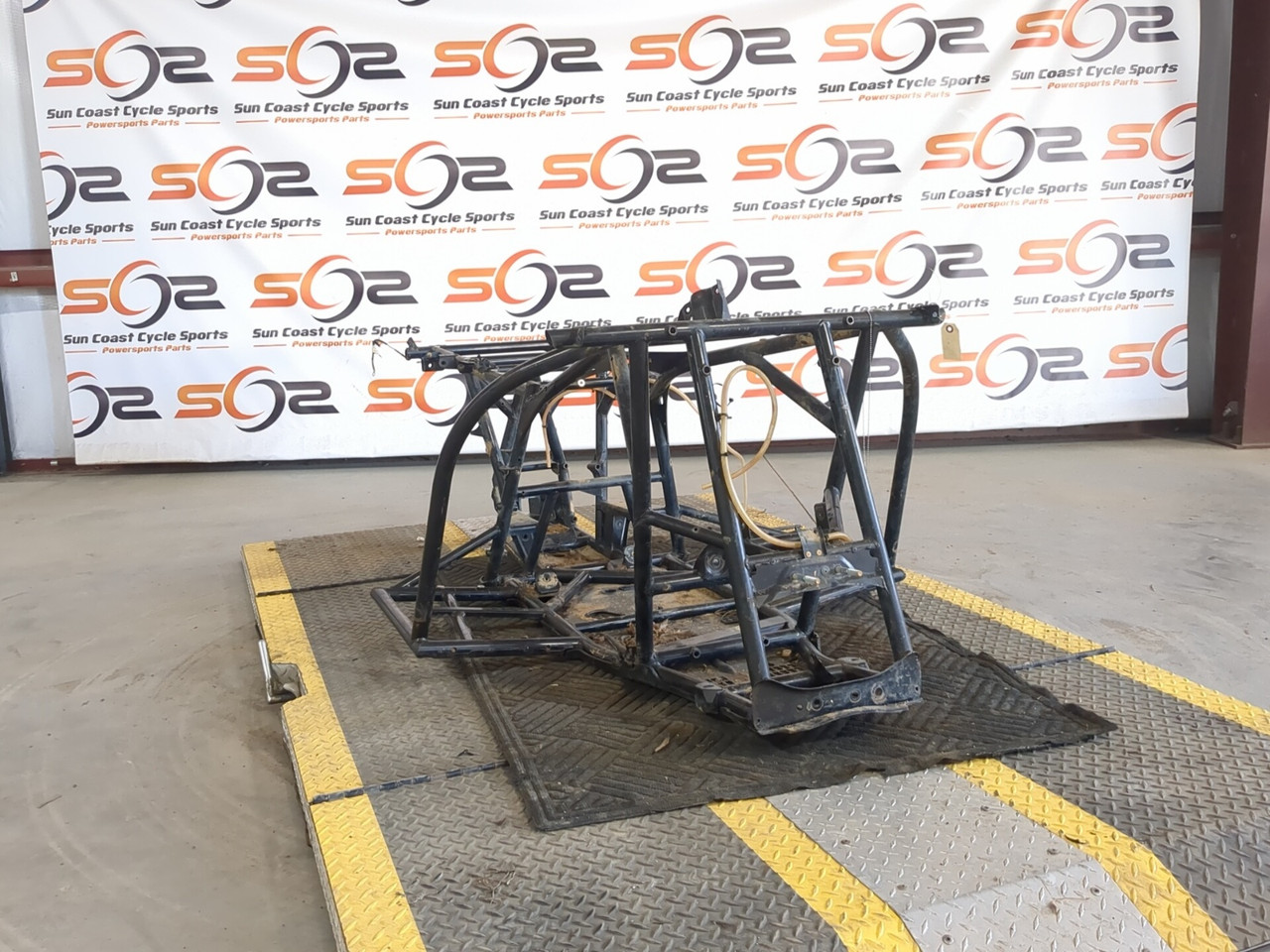 23-25 Can Am Outlander DPS 500 Main Frame Chassis STRAIGHT CLN