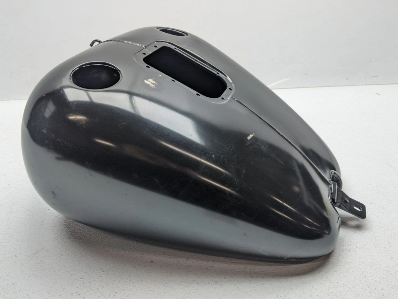 2004-2005 Harley-Davidson FLSTF OEM EFI Fuel Tank (SCRATCHED
