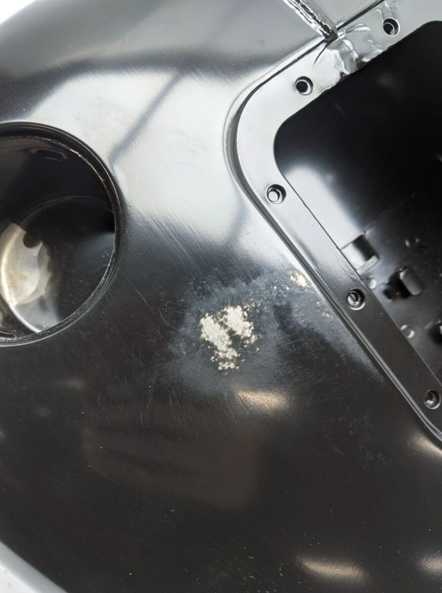 2004-2005 Harley-Davidson FLSTF OEM EFI Fuel Tank (SCRATCHED
