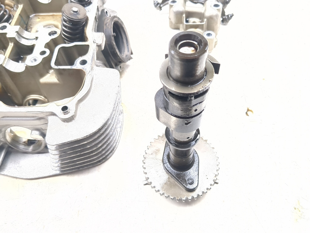02-04 Honda VTX1800S Top End Engine Motor Cylinder Head Set Pair