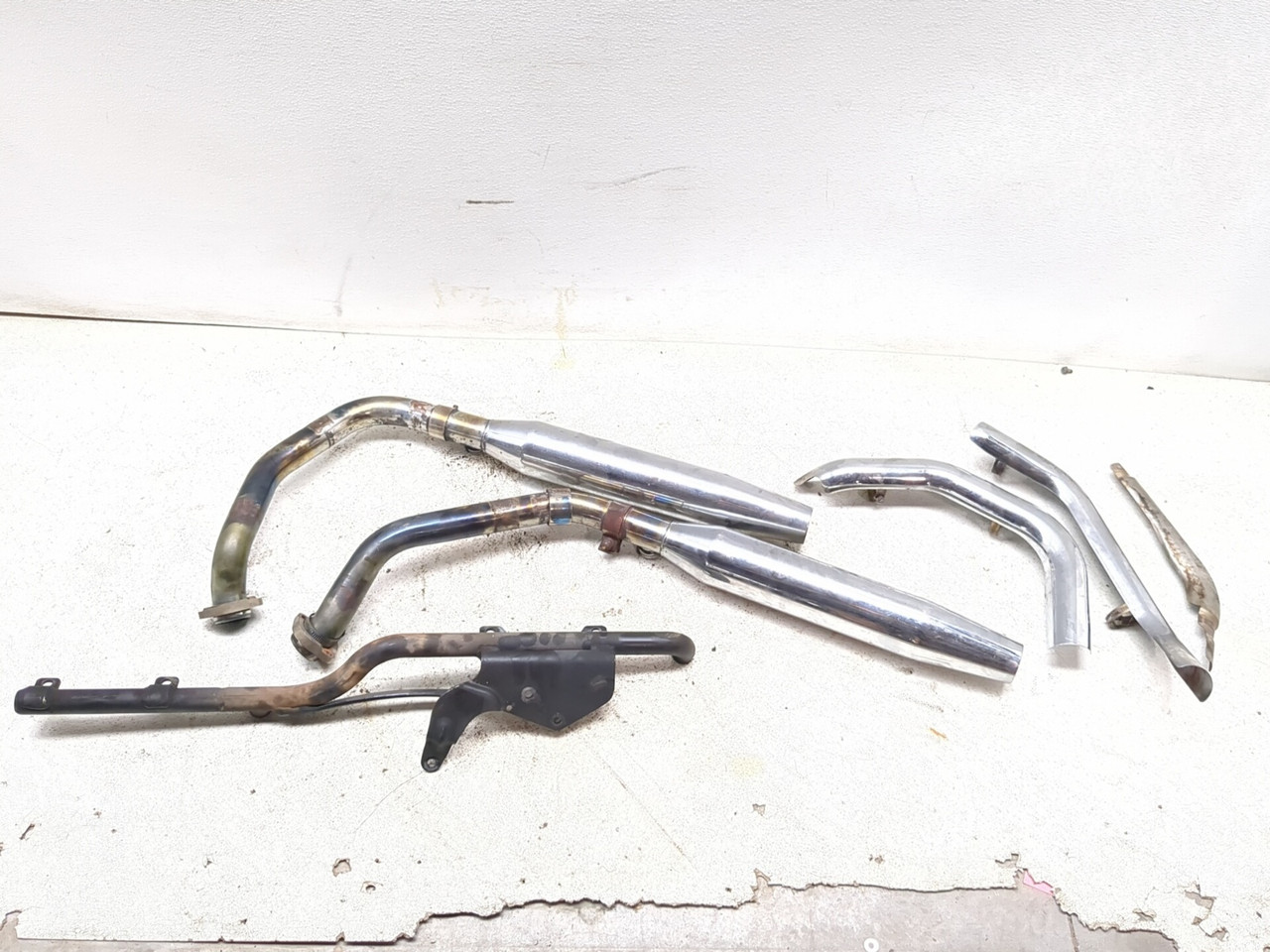 04-06 Harley-Davidson Sportster XL1200 Exhaust Header Muffler Pipe