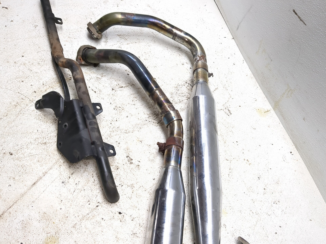 04-06 Harley-Davidson Sportster XL1200 Exhaust Header Muffler Pipe