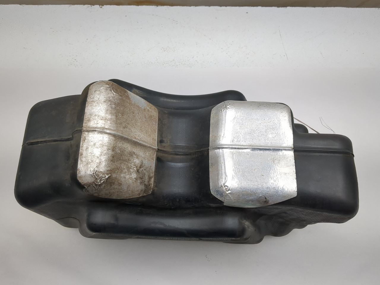 02-06 Harley Davidson VROD VRSCA Gas Petrol Fuel Tank & Pump 61328