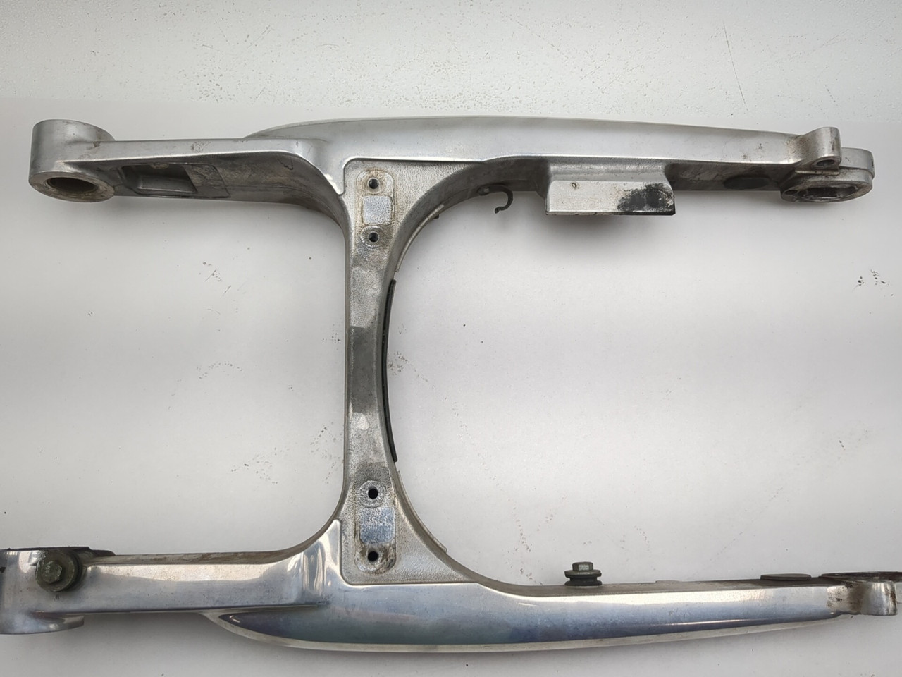 その他 SE 02-06 Harley Davidson VROD VRSCA Rear Swingarm 48372-01 - Sun