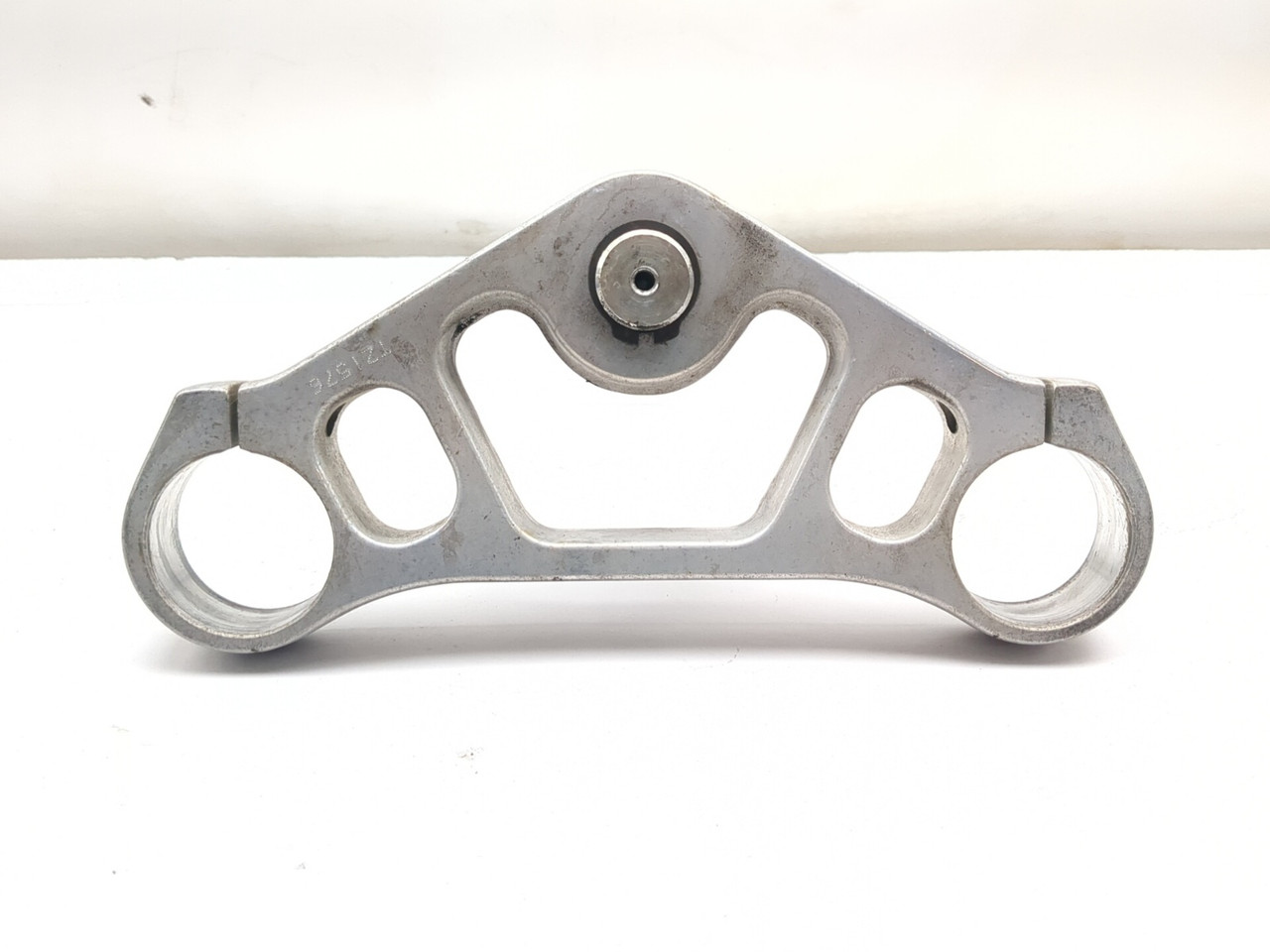 02-06 Harley Davidson VROD VRSCA Front Lower Triple Tree Stem