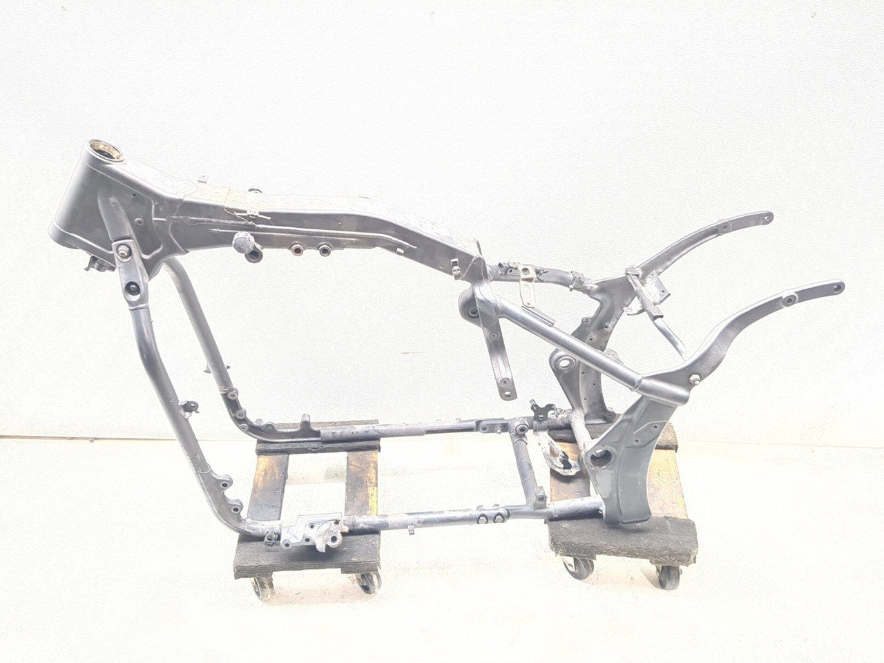 05-10 Kawasaki Vulcan 2000 VN2000D1 Main Frame Chassis STRAIGHT