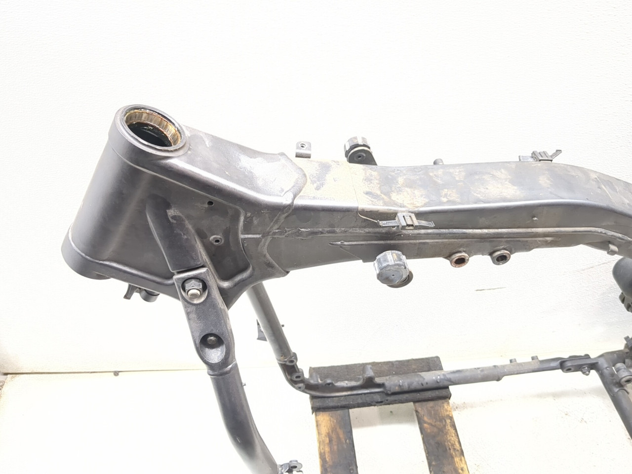 05-10 Kawasaki Vulcan 2000 VN2000D1 Main Frame Chassis STRAIGHT