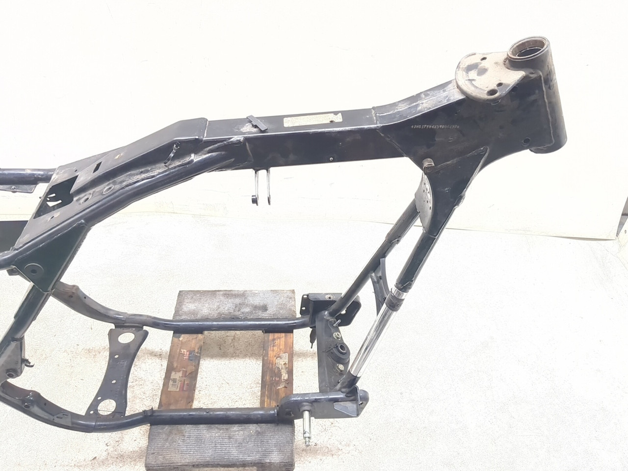Harley-Davidson　リジットフレーム 99-06 Harley Davidson Road Glide FLTRI Main Frame Chassis STRAIGHT