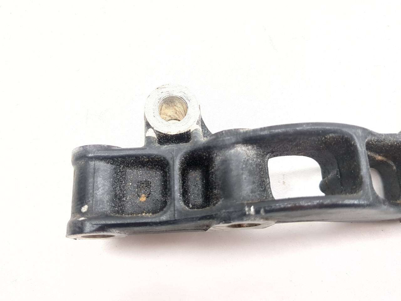 99-04 Yamaha Waverunner SUV 1200 Front Engine Mount Bracket 63M