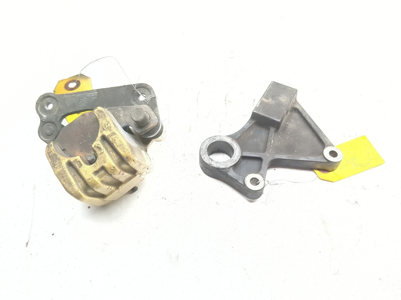 05 06 Kawasaki ZX6 ZX 636 Rear Brake Caliper & Bracket 43041-0027