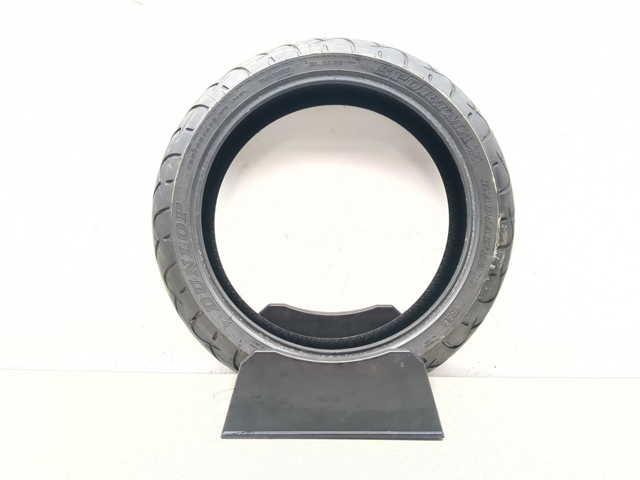 Dunlop Sportmax D207 Rear Tire 180/55R18 40562-01 - Sun Coast