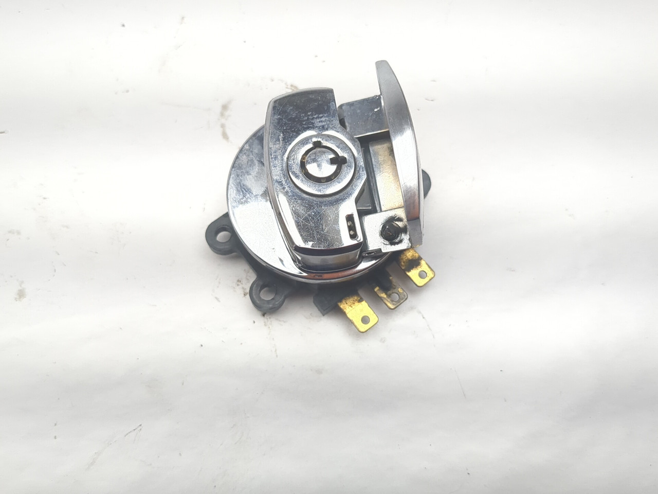 98-06 Harley Road King Classic FLHRCI Ignition Fork Lock with Key
