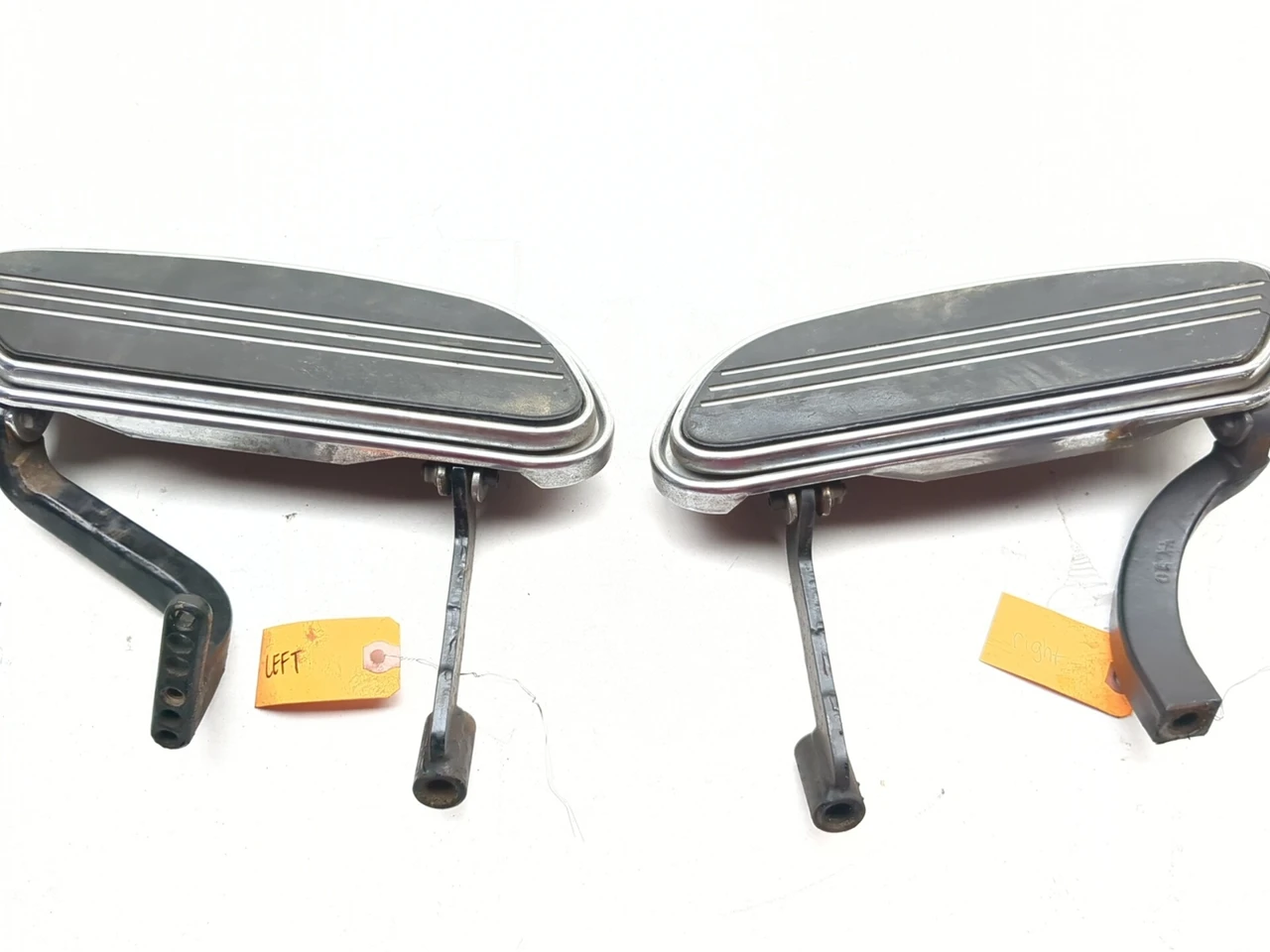 06 Harley Davidson Street Glide FLHXI Front Left Right Floorboard