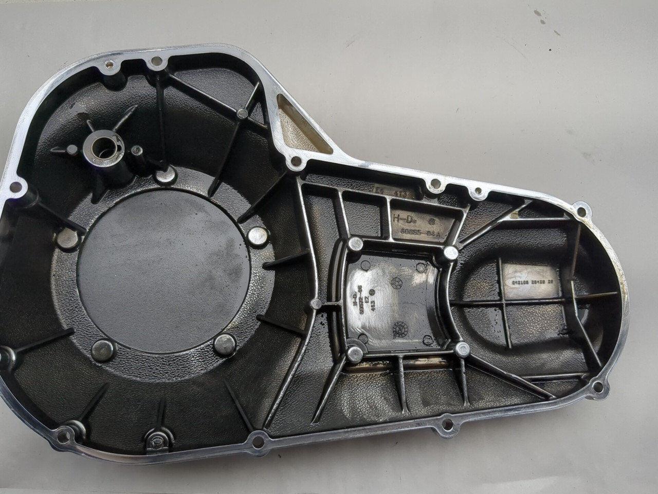 06 Harley Davidson Street Glide FLHXI Left Outer Primary 60685-04A