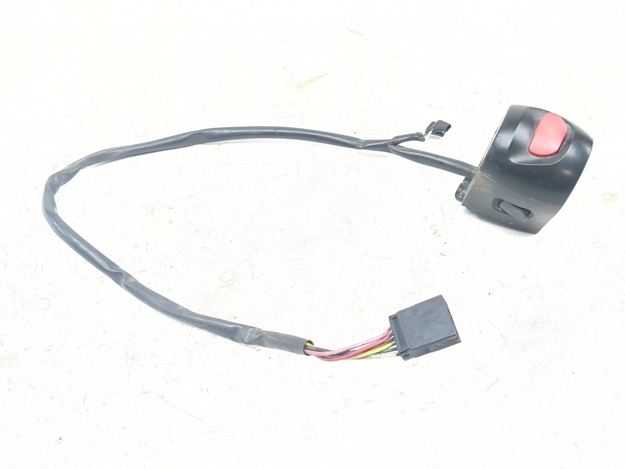 08-17 Victory Vision Front Right Handlebar Switch 4011357-067