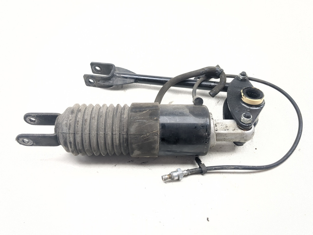 08-17 Victory Vision Rear Air Shock Absorber with Linkage 1542903