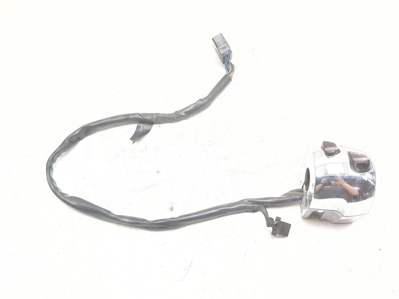 04-12 Victory Kingpin Front Left Handlebar Switch Button Toggle
