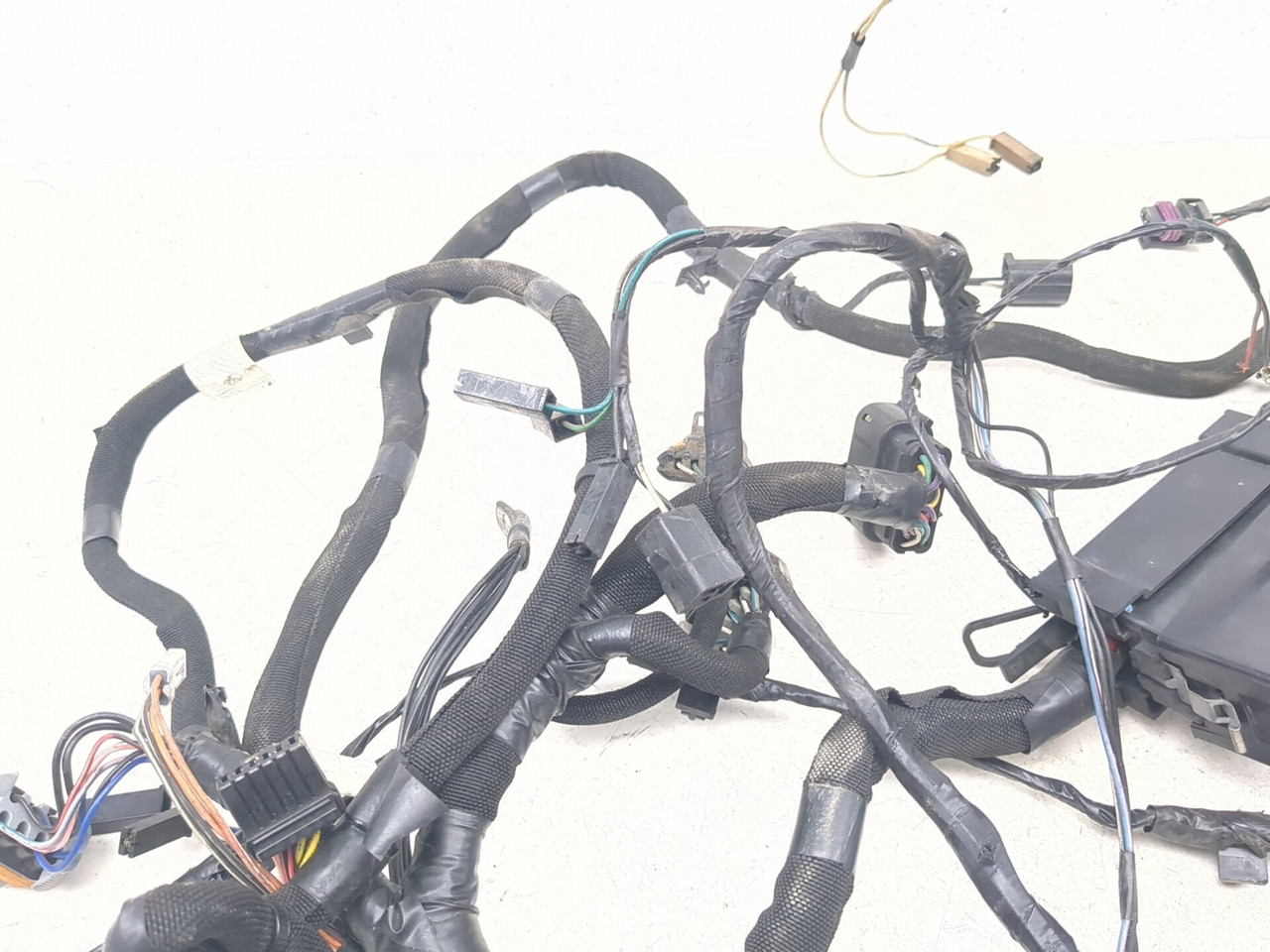 08-17 Victory Vision Main Chassis Wiring Harness 2411259 - Sun