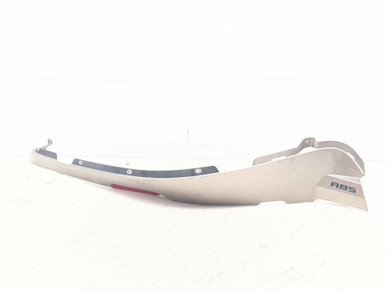 08-17 Victory Vision Rear Right Lower Saddlebag Trim Panel 5436211